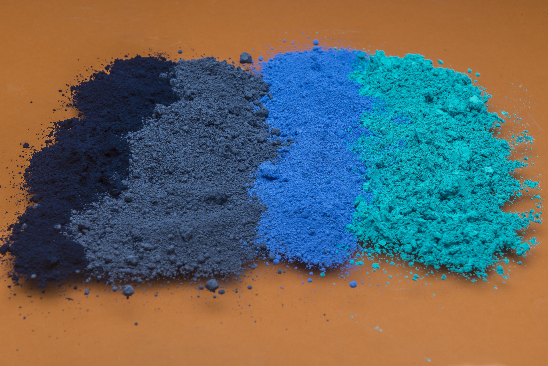 Cobalt Blue: from 'fake silver' to colourful pigment